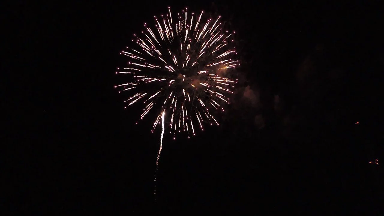 3&1/2 Minutes of 7/4/13 Dundalk Fireworks DSCN21654 on Vimeo