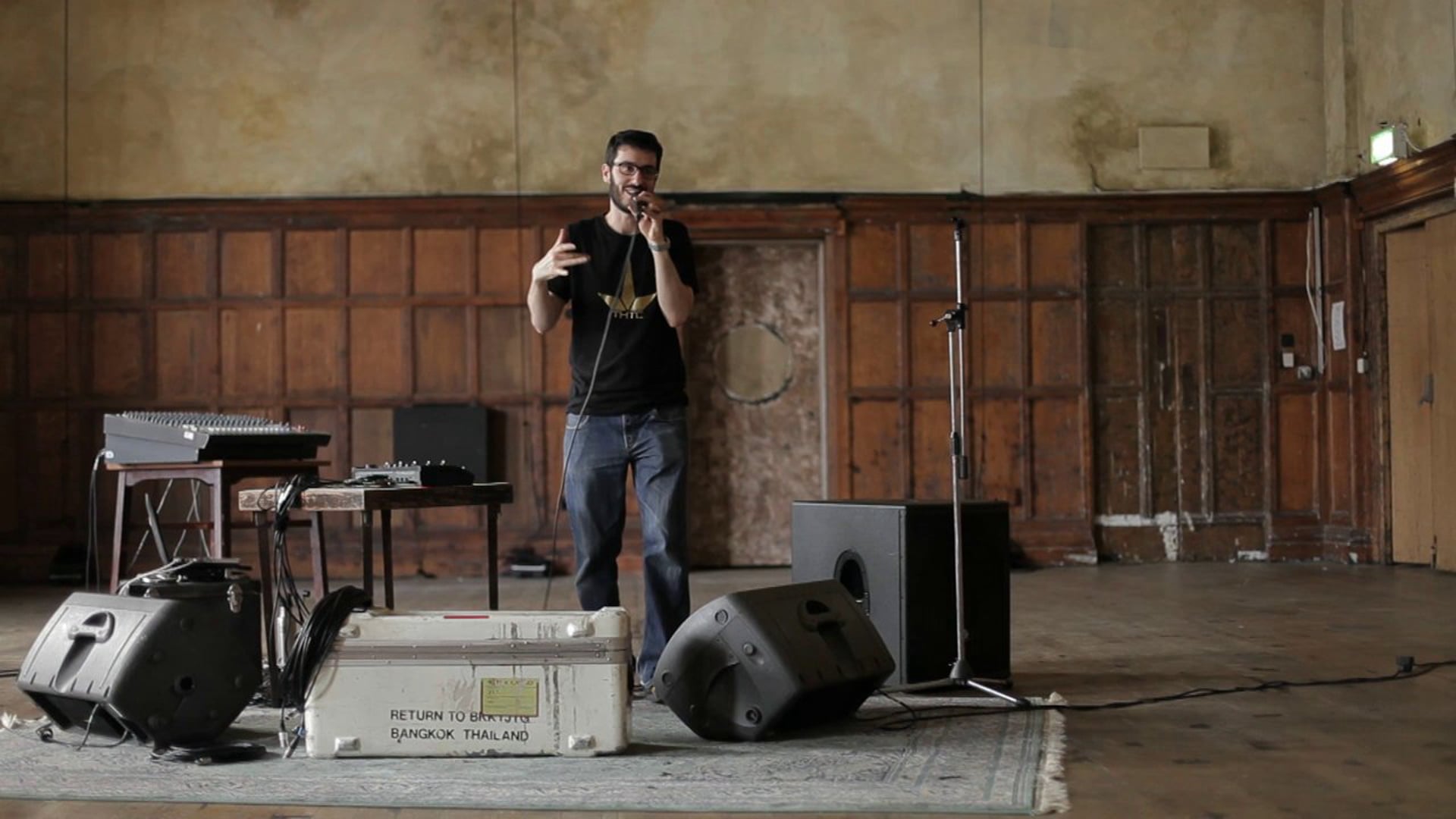 Channel4 Random Act: Belly Dancer by Shlomo