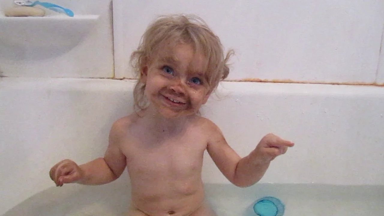 3-Shot Story #1: Bathing