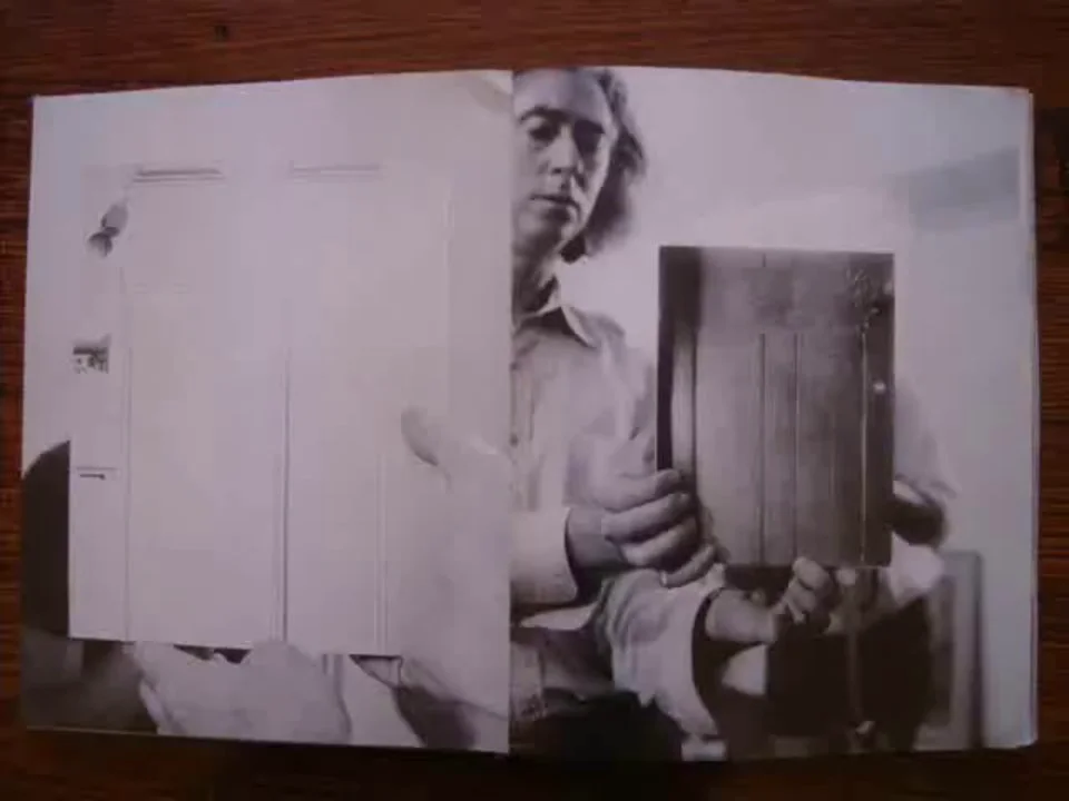 Cover to Cover / Michael Snow ON READING Online Shop