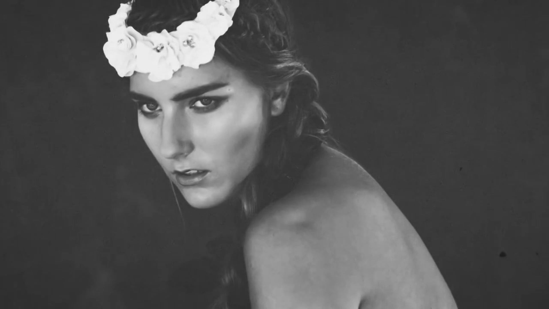 Who stole  my cigarette ? by Benjo Arwas for Factice Magazine #20 - Behind the scenes