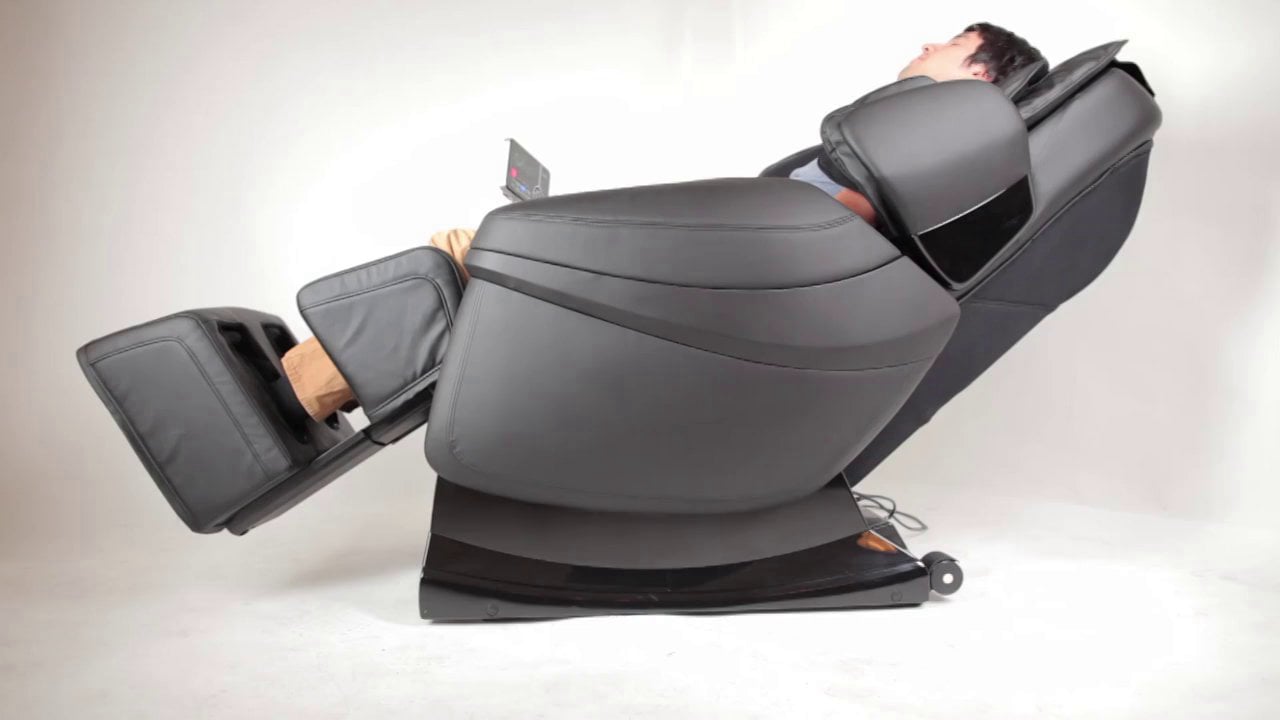 ROBOPad 3D Massage Chair on Vimeo