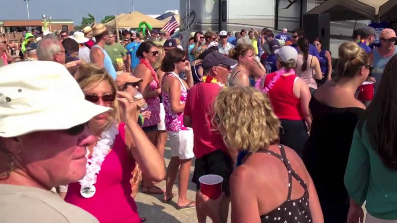 Buffett Tailgate Jones Beach 82113 on Vimeo