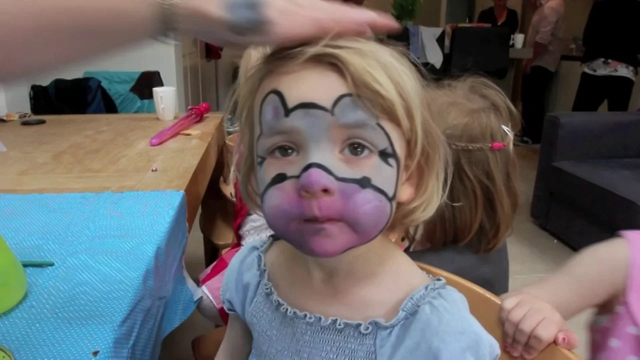Face Paint - Hippo on Vimeo