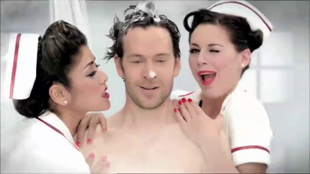 deVine Voices Native Dutch Female Voiceover Head & Shoulders Commercial