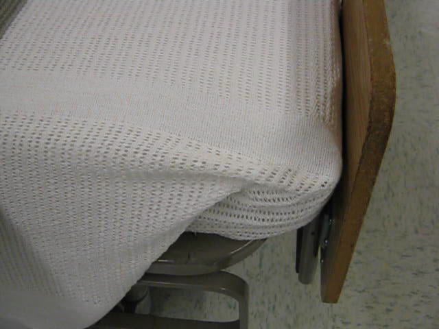 Making a Toe Pleat on a closed bed on Vimeo