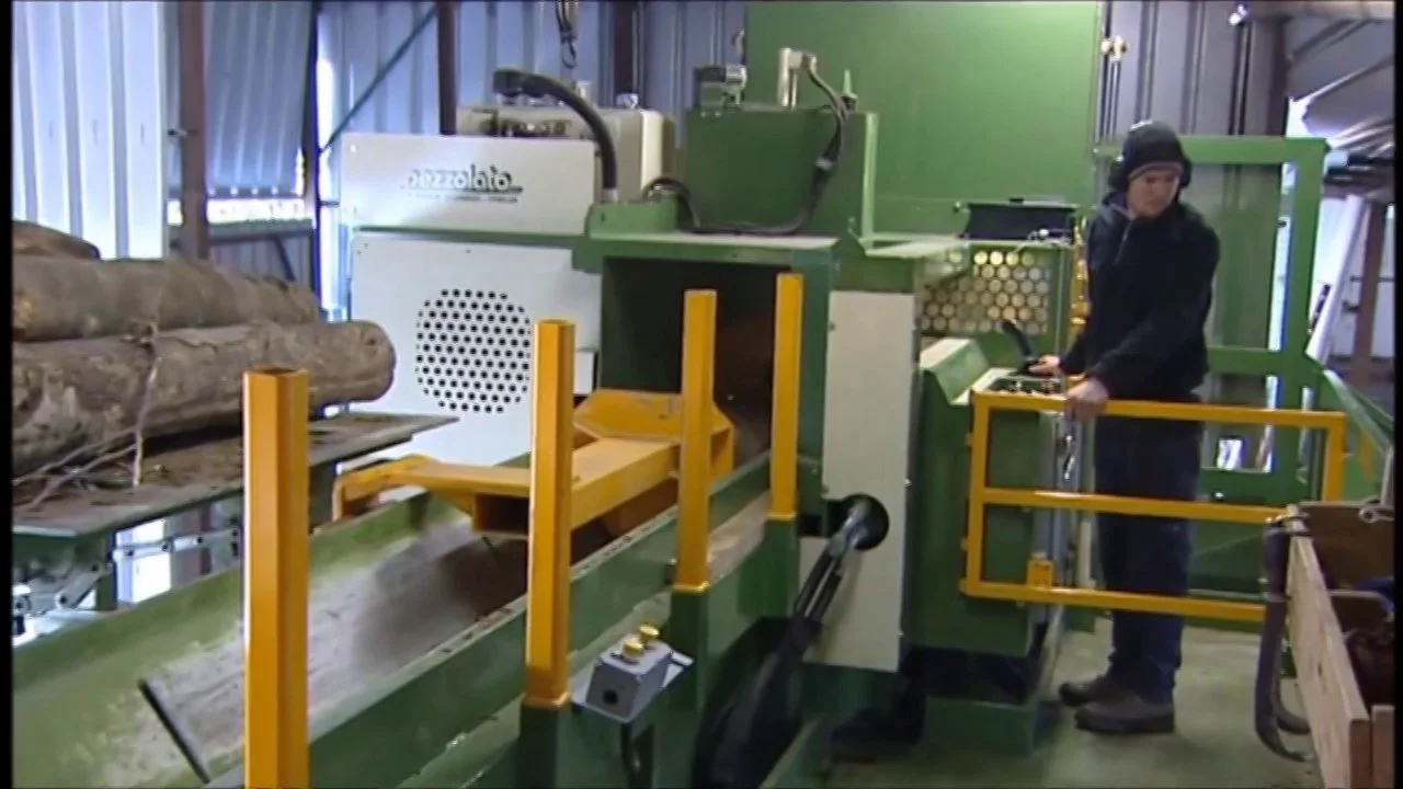 TLC 1200 Pezzolato Firewood processor on Vimeo