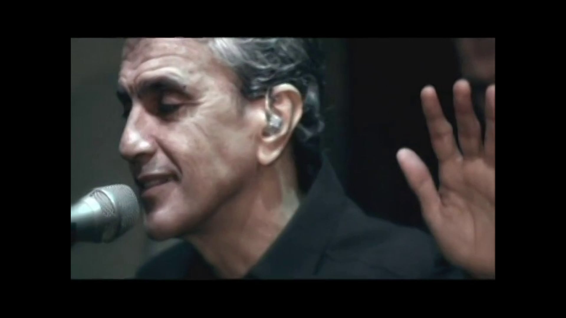CAETANO VELOSO "Come as you are" / Fernando Andrade