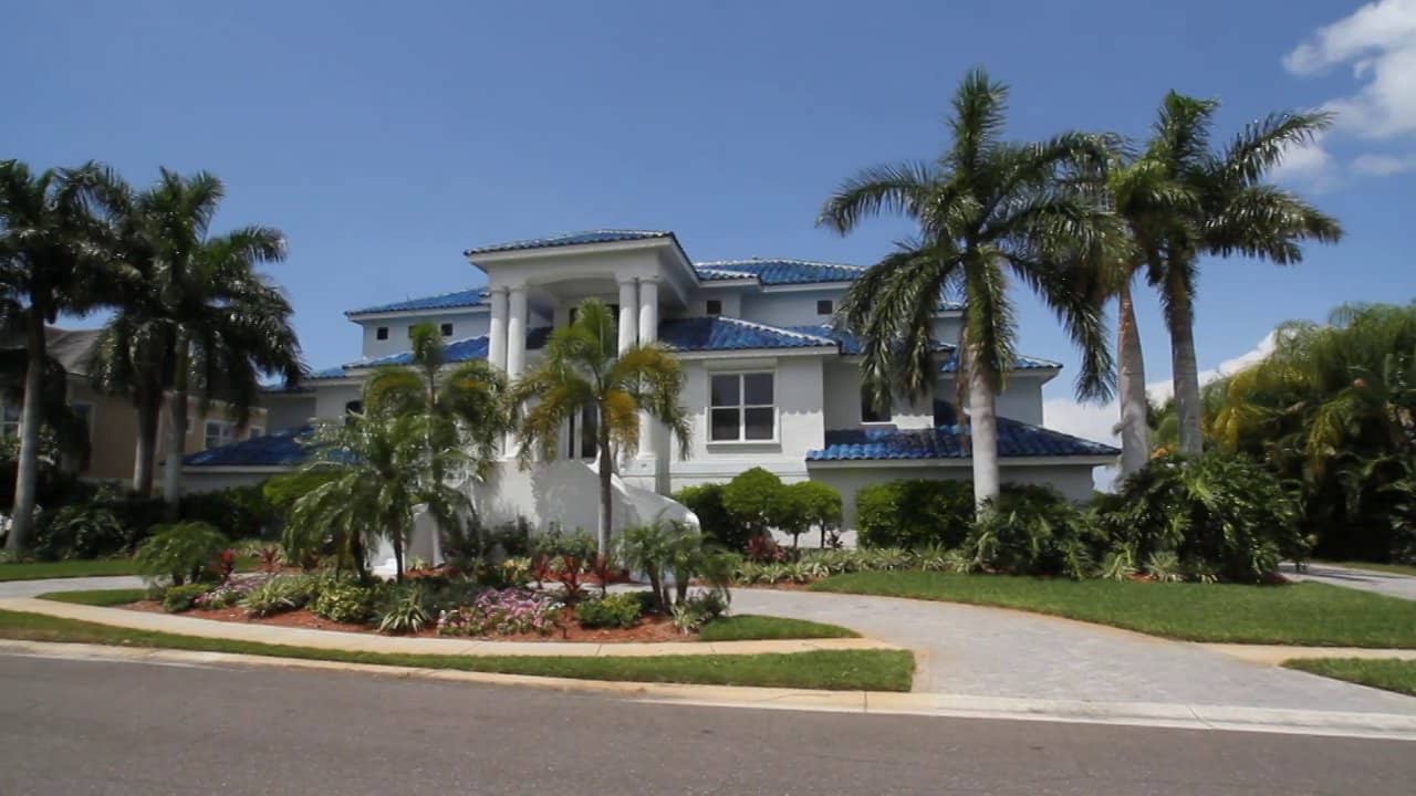 6220 Pasadena Point Blvd S Unbranded on Vimeo