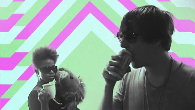 Machinedrum feat. Tiombe Lockhart - Whatchuthinkin thumbnail