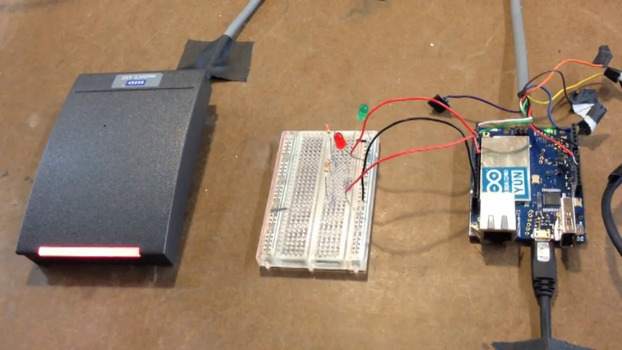 Rfid matrix. RFID считыватель Arduino. Считыватель Hid к Arduino. RFID считыватель LEGOS. USB Hid контроллер.