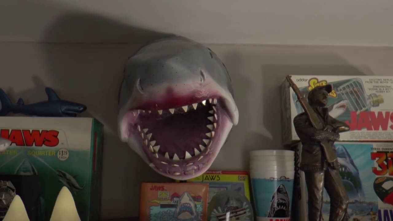 An interview with Jim Beller, Jaws Collector on Vimeo