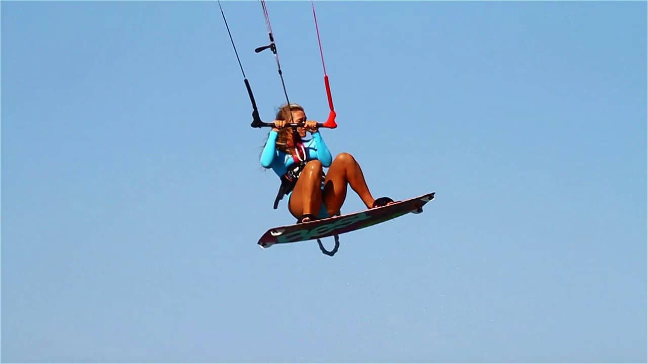 Basic Kiteboarding tricks. 2. Straight High jump on Vimeo