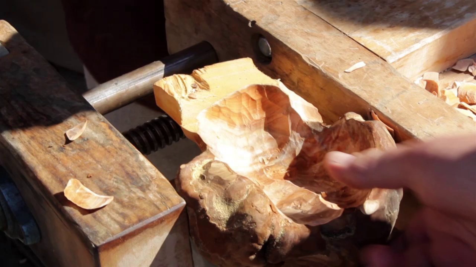 Cleaning the carvings made on the wood and machine