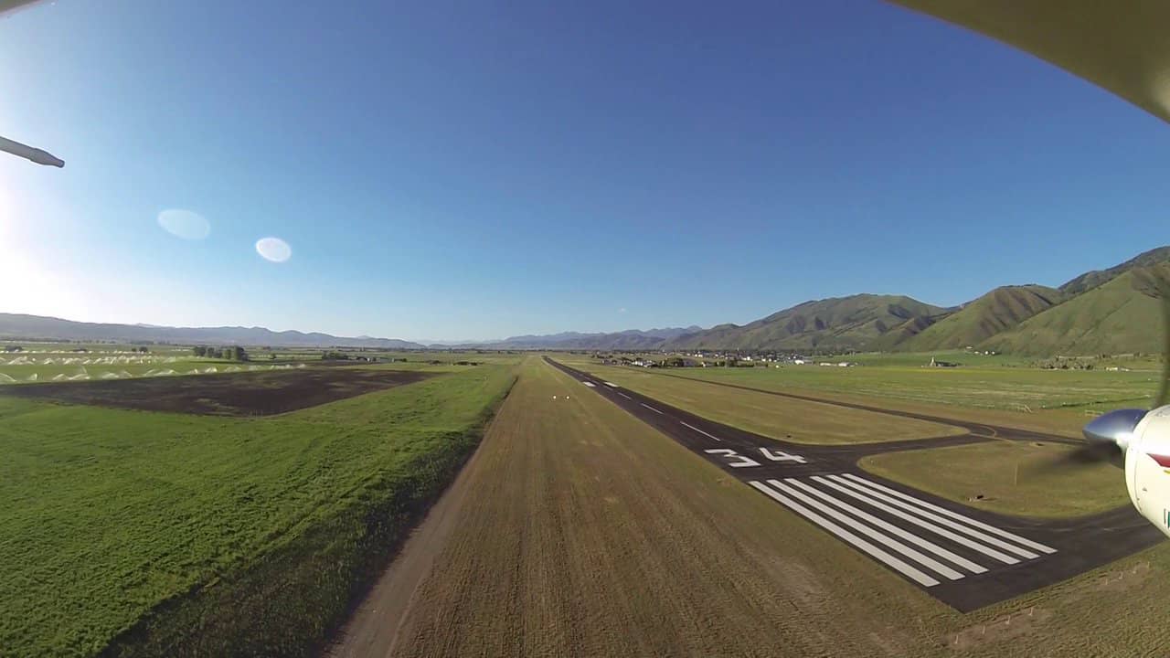 Landing at Afton Wyoming (Afton Airpark) on Vimeo