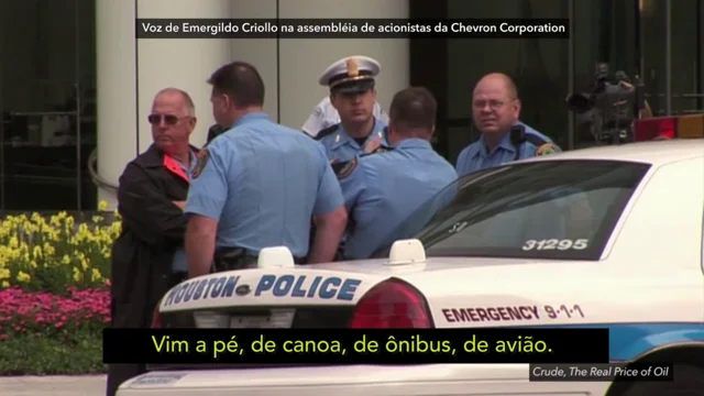 Polícia investiga se mulher aparece em vídeo dando loló a gatinho