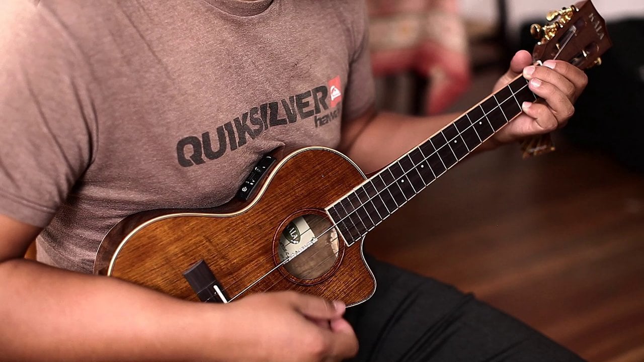 Kala KTGE Koa Tenor Electric on Vimeo