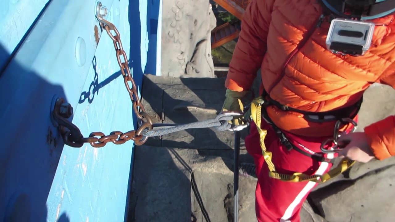 Munter Hitch Rappel on Vimeo