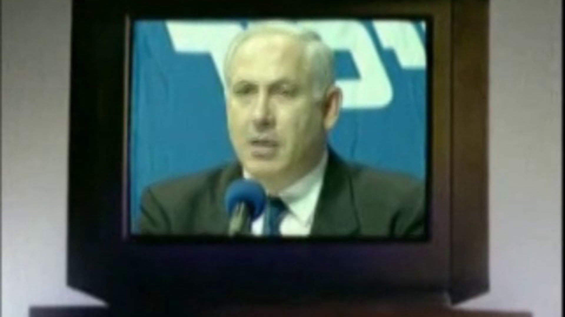 Labor - Bibi On TV