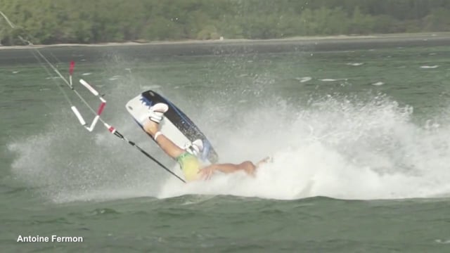 Kitaddict - People are NOT awesome -  Best of Crash 2013 compilation