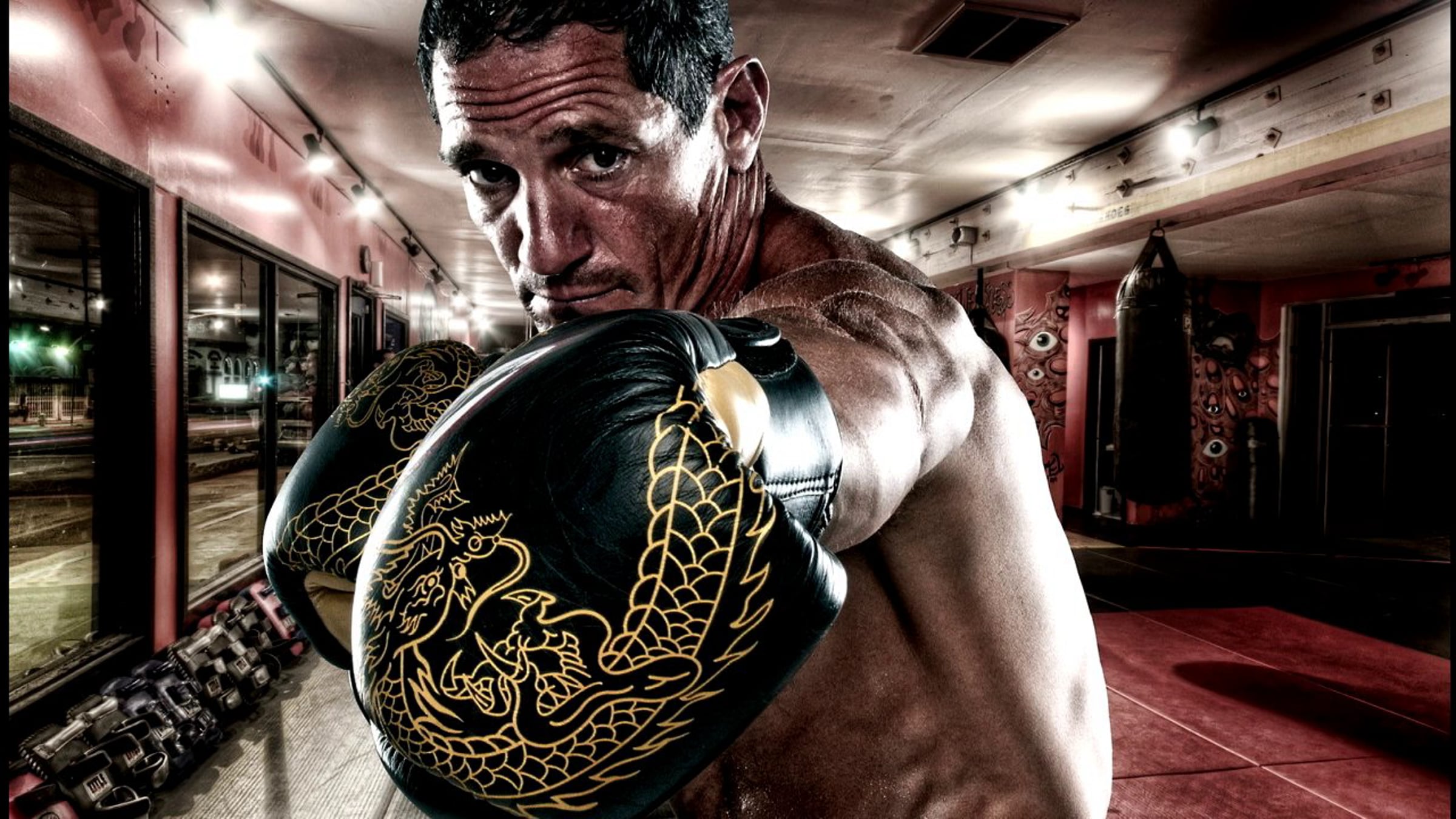 Девушка в боксерских перчатках. Боксер на ринге. Бокс лучшая музыка. Музыка для бокса. Боксер на ринге.