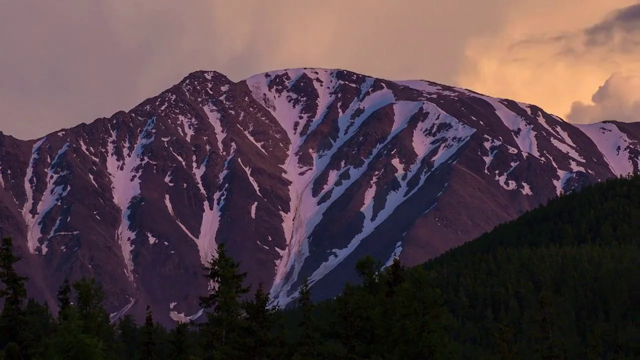 Красивое видео гор. Таймлапс горы. Горы видеоролики. Глаз земли Алтай. Таймлапс фото горы.