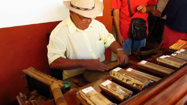 Rolling a Cigar, La Canchanchara, Trinidad, Cuba