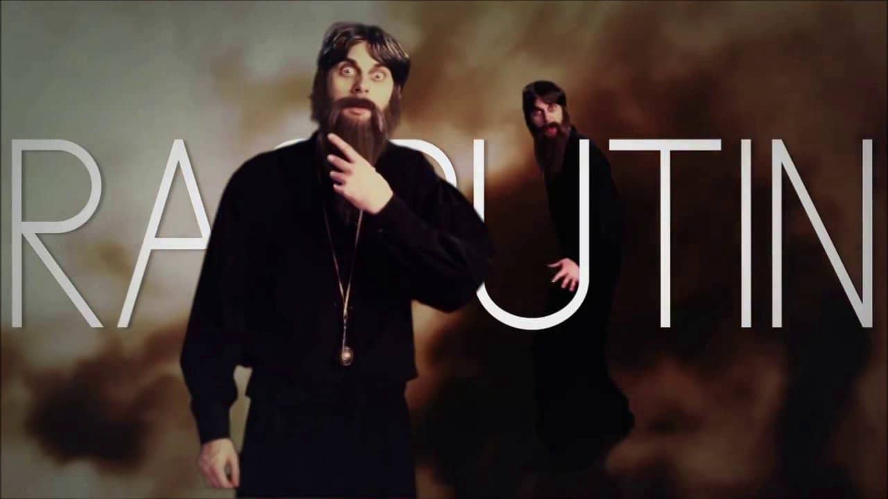 Epic Rap Battles Of HistoryRasputin Vs Stalin Fandub Español Latino on