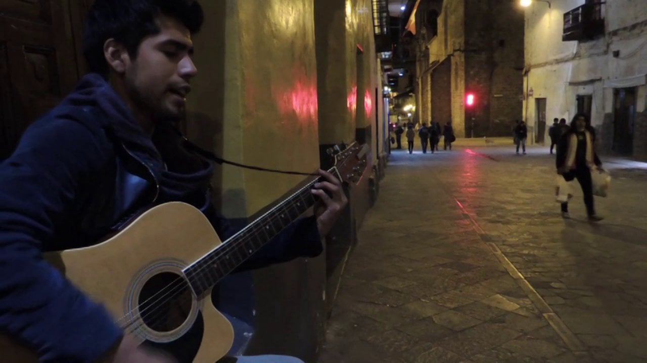 Cusco Street Singer (2) on Vimeo