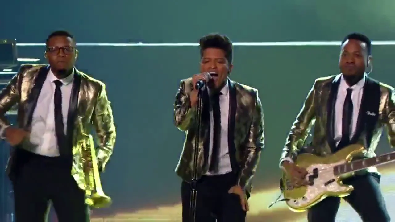 Super Bowl Halftime Show Bruno Mars [WATCH]