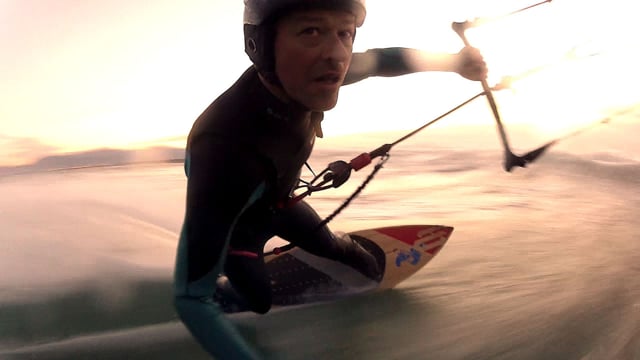 Strapless Kitesurfing with the Hulucopter