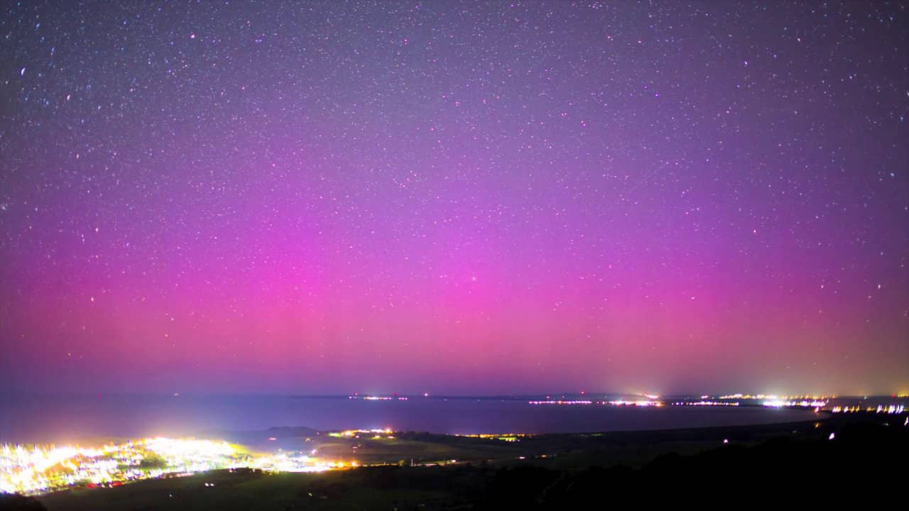 Aurora Australis - CLEAR SKIES on Vimeo