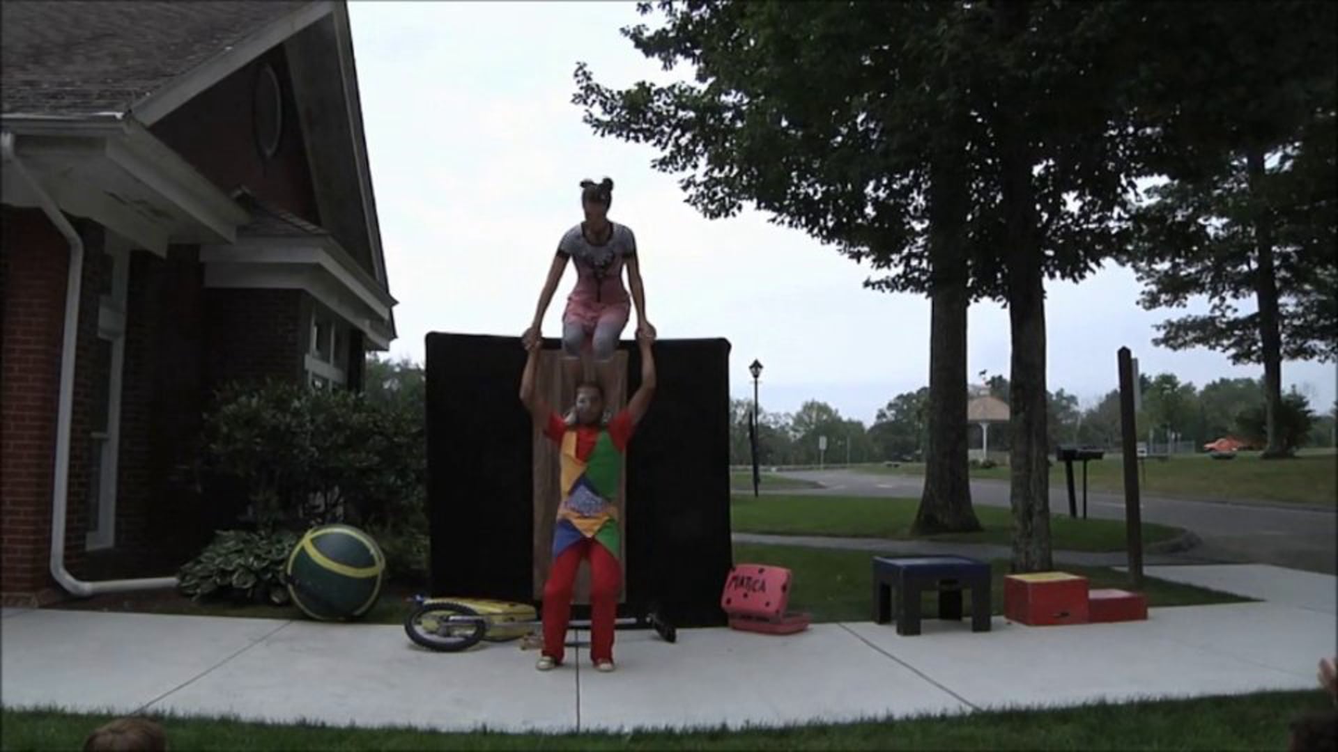 Promotional video thumbnail 1 for Matica Circus