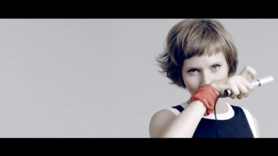 Musikvideo The Vanjas
hair/mup: Kim Ikonen Jennings
prod/regi: Klara Granberg/Karl Torstensson, DOP Klara Granberg