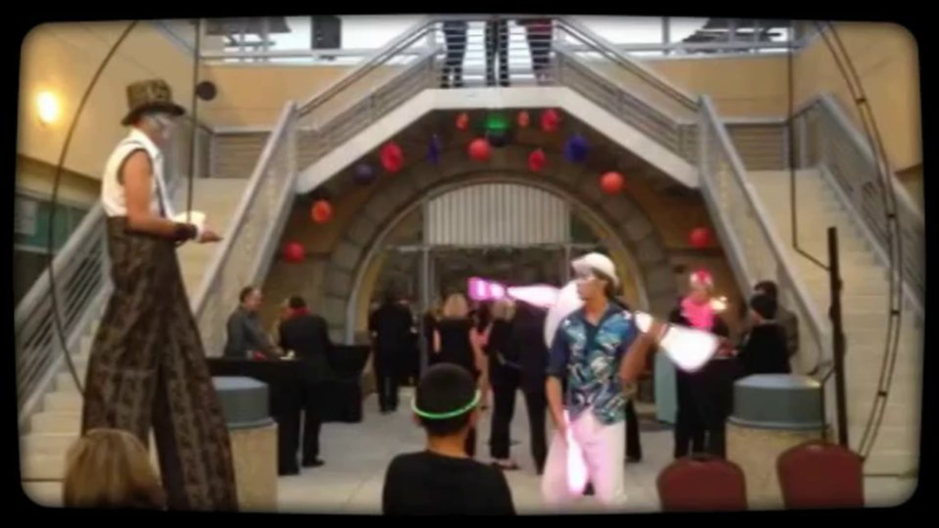 Promotional video thumbnail 4 for Nomad Artz Stilt Walkers