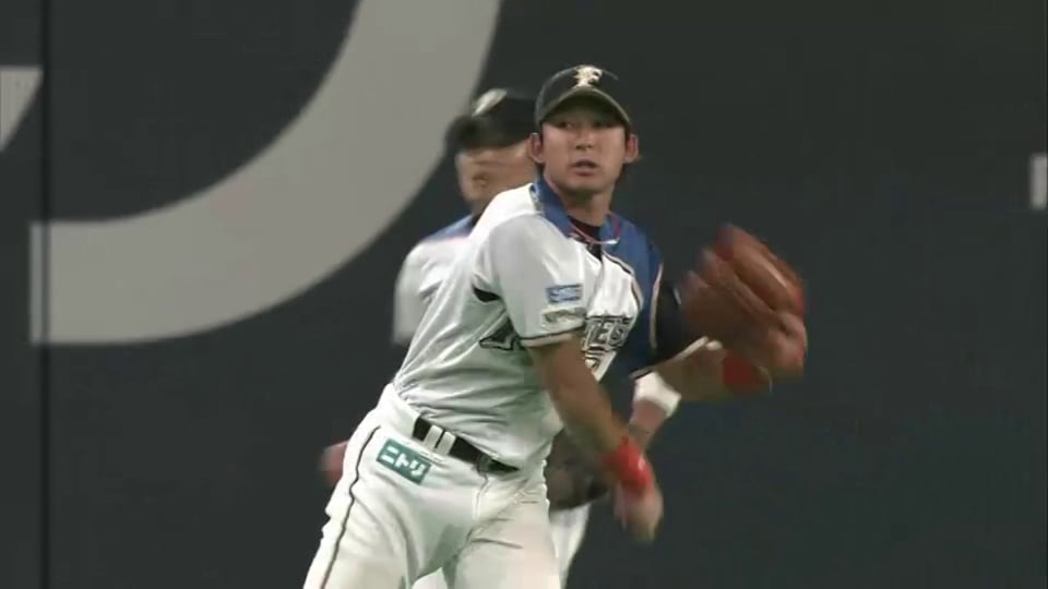 ファイターズ杉谷 気迫のダイビングキャッチ!!反撃ムード作る   2014/3/5 F-G