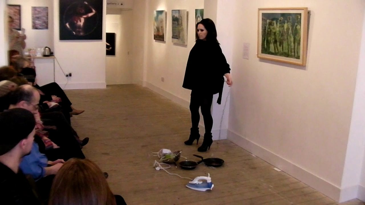 Espacio Gallery live performance art by Agnieszka Niklewska ...