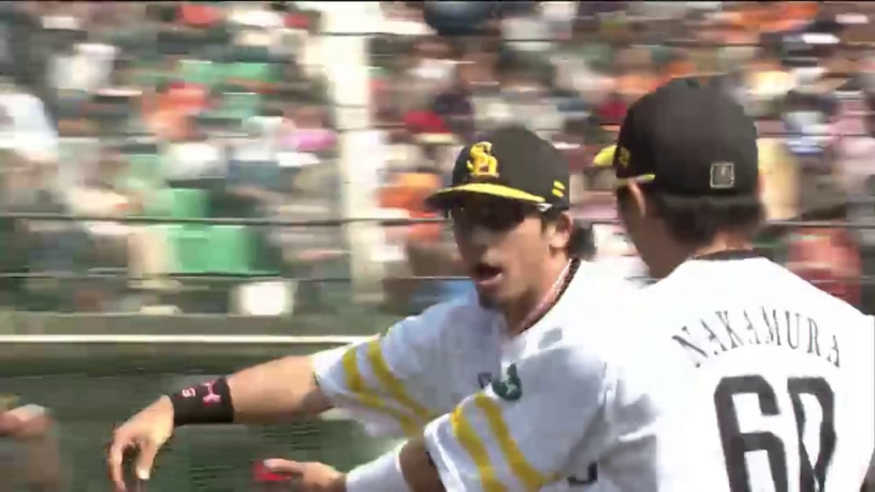 一死満塁!! ホークス・松田横っ飛び!! 好守でピンチ切り抜ける!! 2014 3/16 H-G