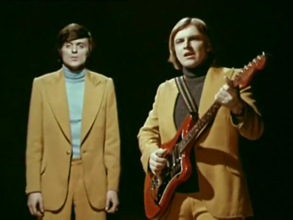 самоцветы 1974. песня 74. самоцветы не повторяется. не повторяется такое никогда новые самоцветы. самоцветы не повторяется.