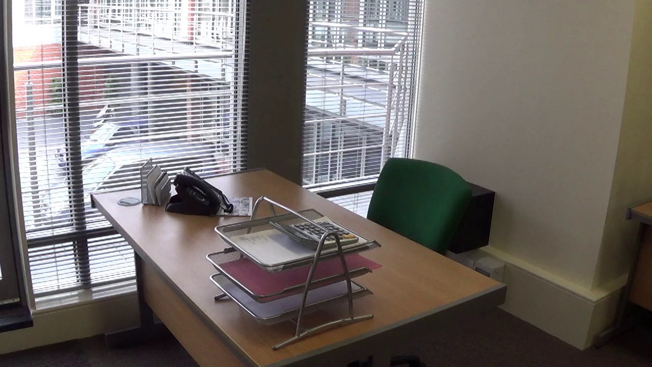 Office 4b Southbridge House on Vimeo