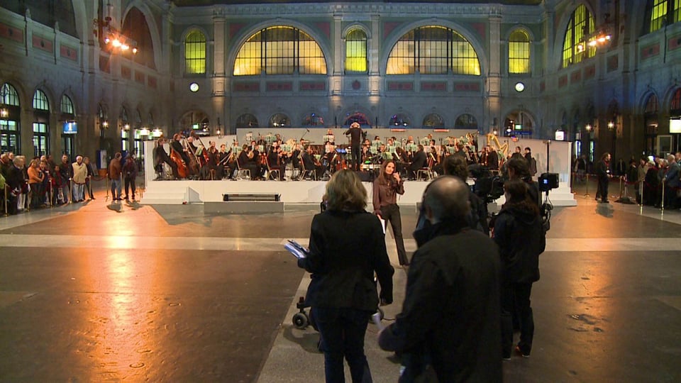 Preview: La Traviata: Opera Performance Zurich Main Station