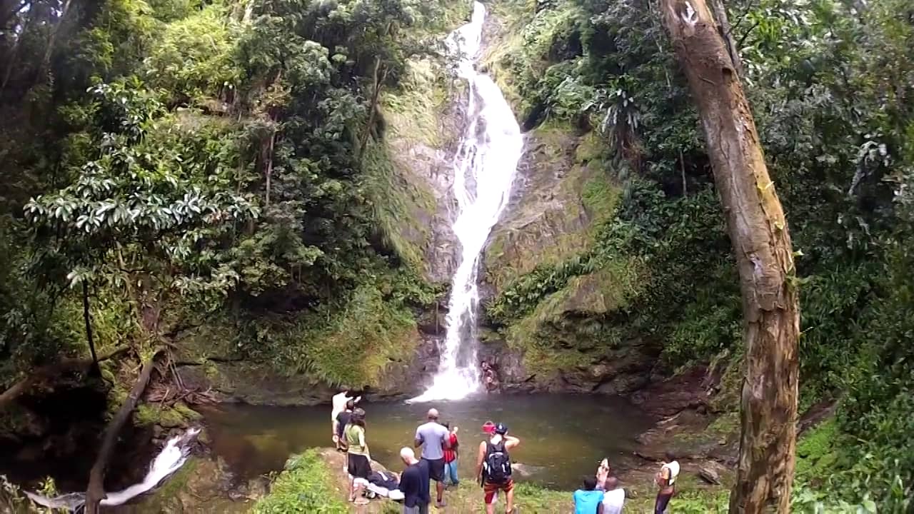 Hiking Rincon Falls on Vimeo