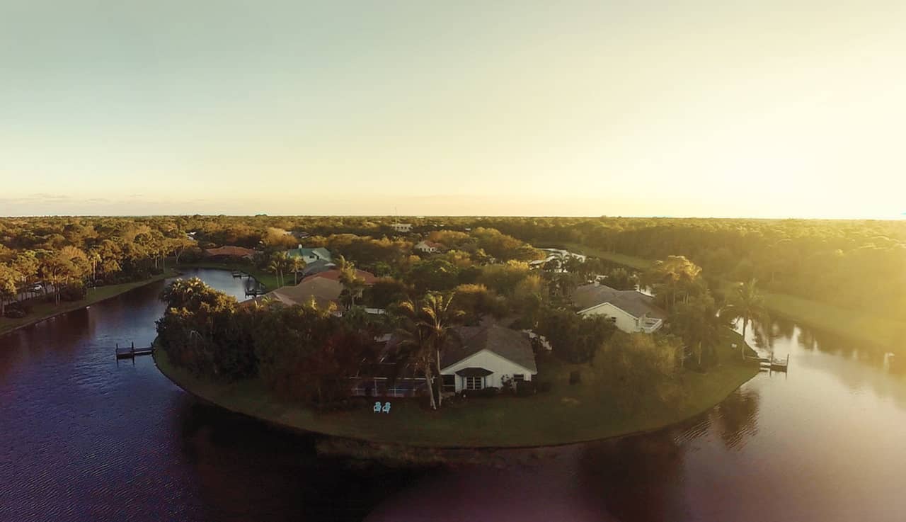 Aerial Footage The Shores in Jupiter FL on Vimeo