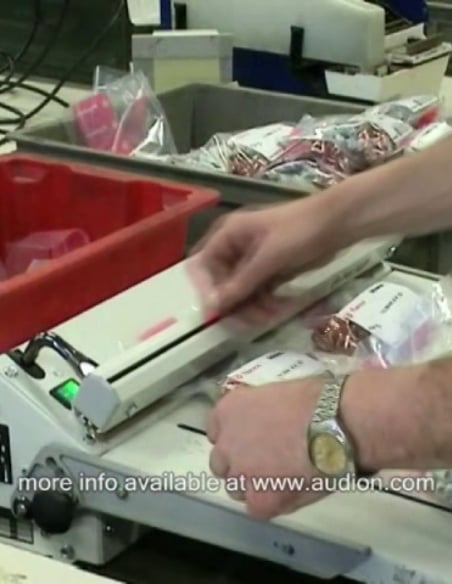 Vídeo: MAGNETA MGM 321