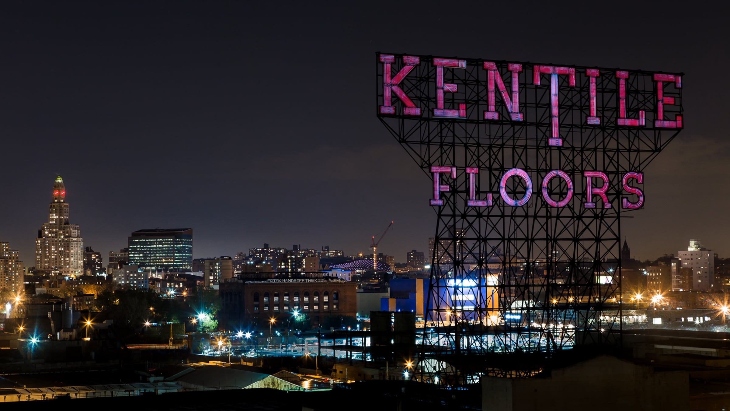 Kentile Sign Lit Up in Gowanus, Brooklyn | Videos & Movies on Vimeo