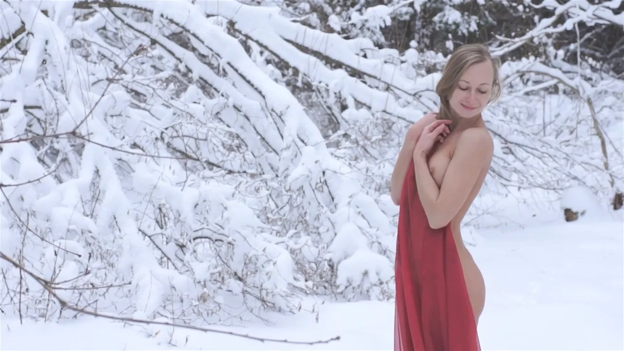 Snow Nudes. Girls Among Snowscapes. on Vimeo