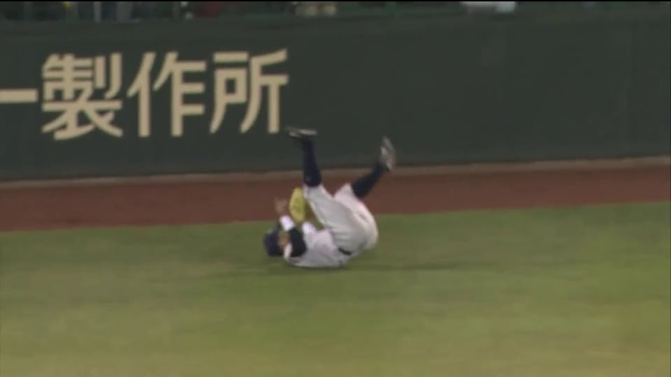 6回裏 ライオンズ栗山が好プレーで先発・岸を盛り立てる!! 2014/5/9 H-L