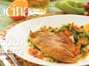 Tilapia al curry con ensalada de pepino