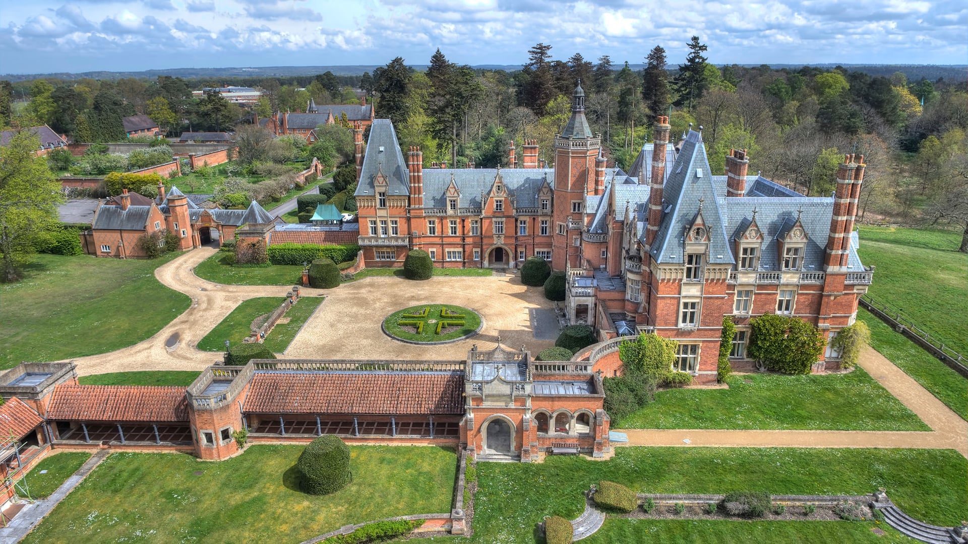 Minley Manor | Carter Jonas