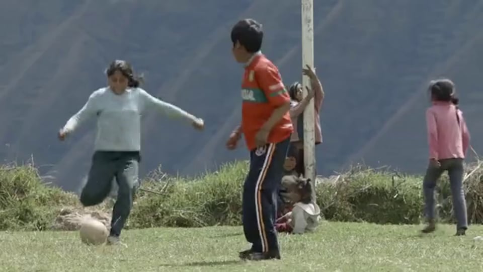 Still from Portugal e´Mundial · co-directed